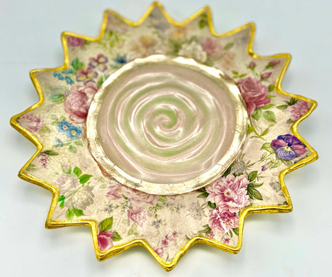 Evervolving Luncheon Plate