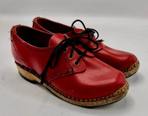 Women’s Size 7 Rare Red Lancashire Clogs