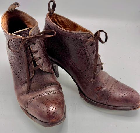 Brook’s Brothers Women’s Leather High Heel Boots Size 7