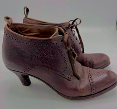 Brook’s Brothers Women’s Leather High Heel Boots Size 7