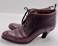 Brook’s Brothers Women’s Leather High Heel Boots Size 7